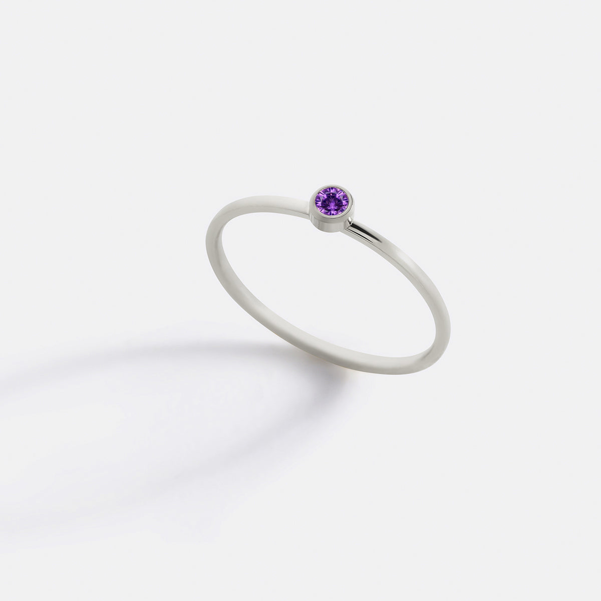 Minimalistischer Bezel-Set Juni-Geburtsstein-Stapelring