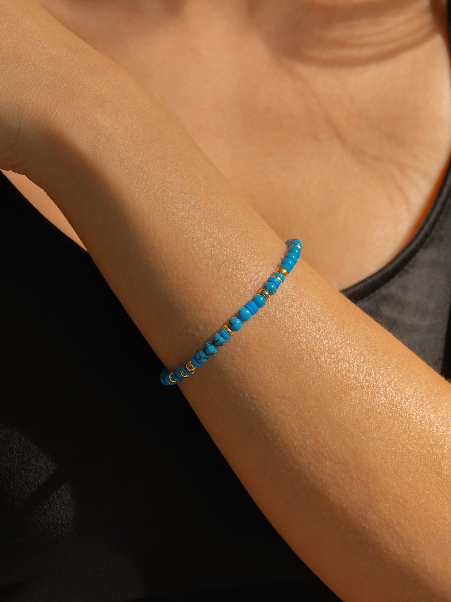 Stapelbares Geburtsstein-Perlenarmband