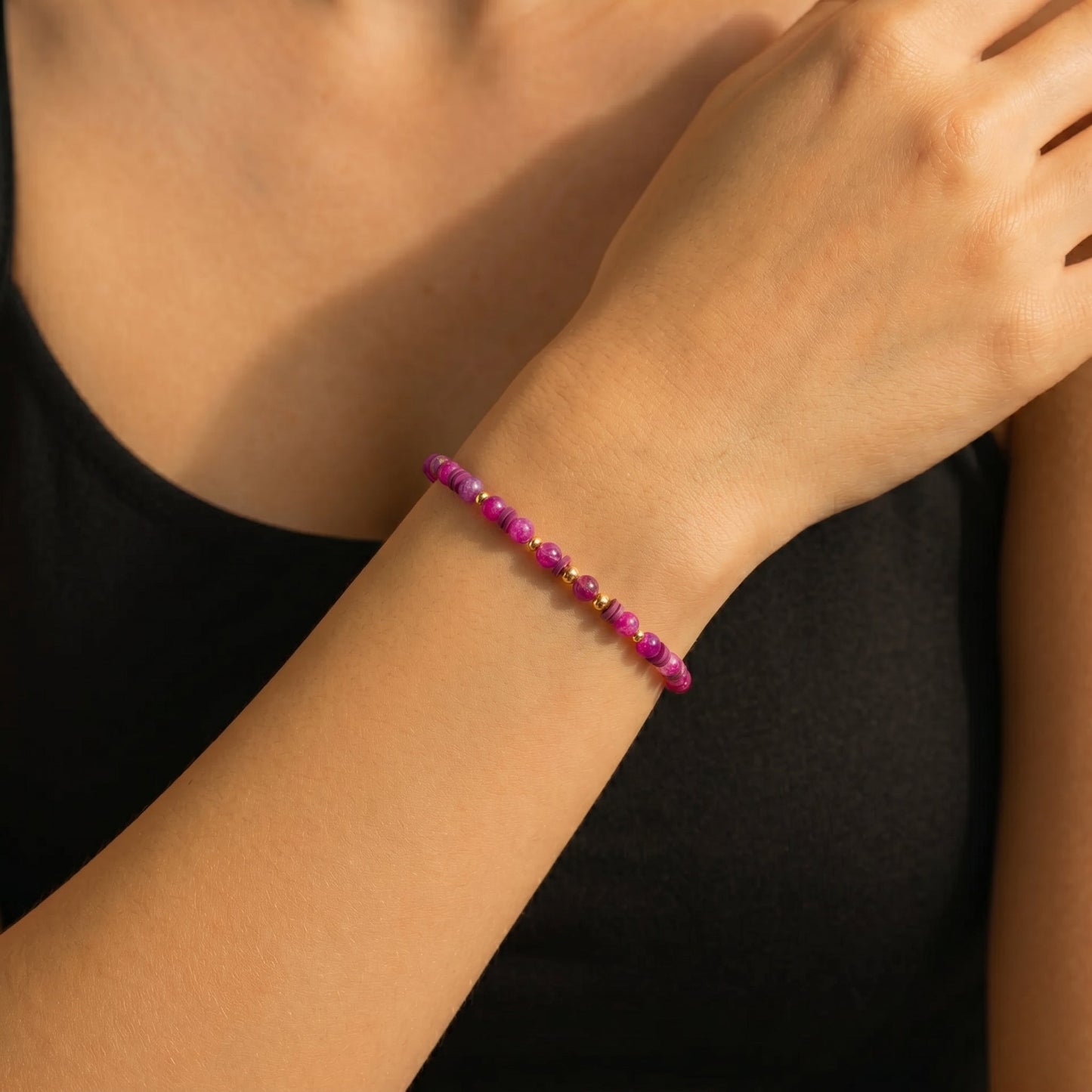 Stapelbares Geburtsstein-Perlenarmband