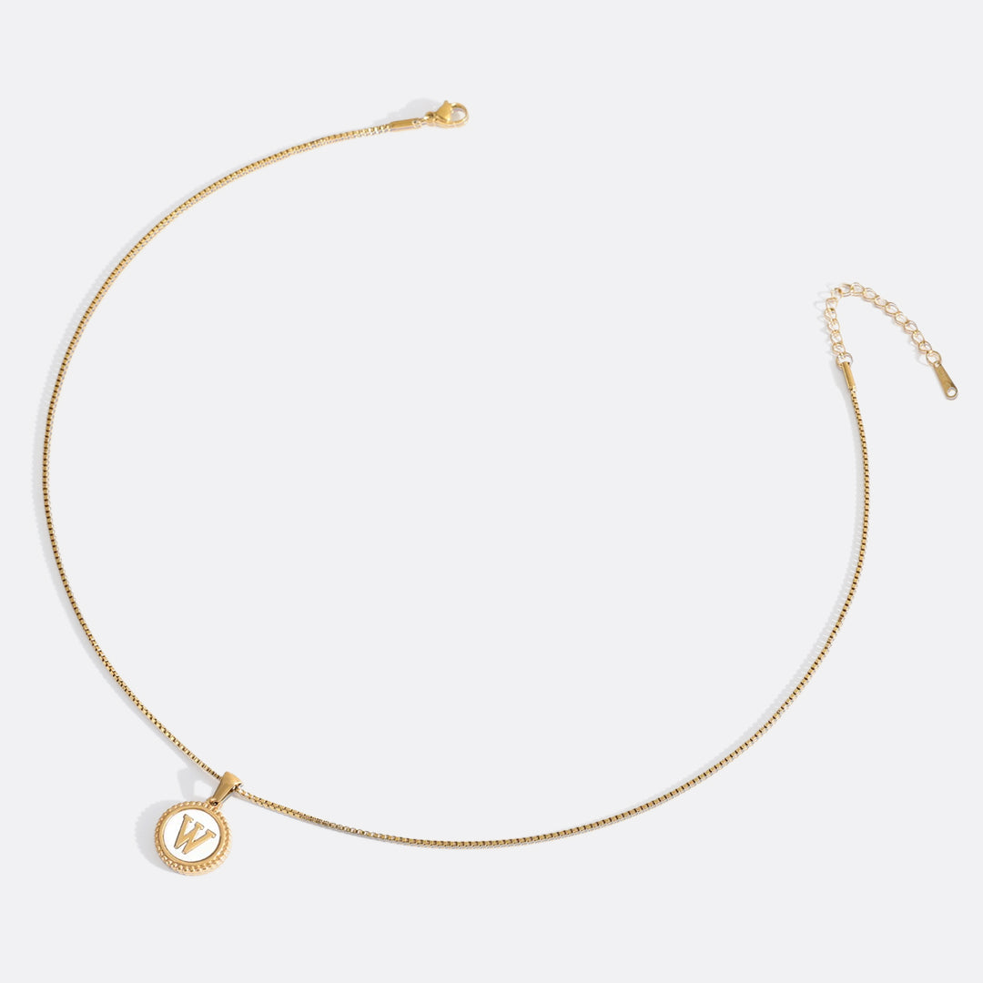 Collana con Lettera a Disco in Madreperla con Catena Box