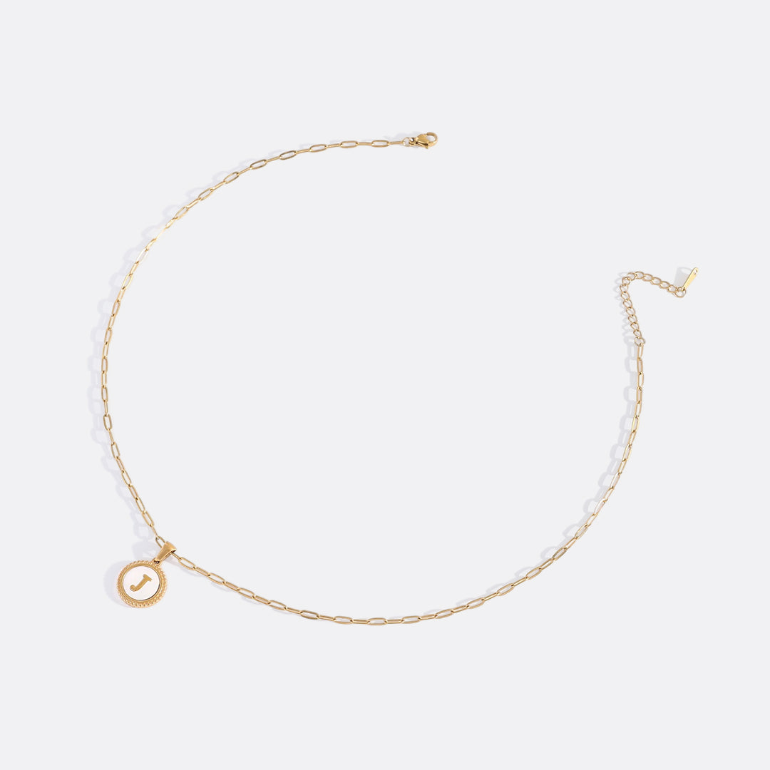 Collana con Lettera su Disco in Madreperla e Catena Paperclip