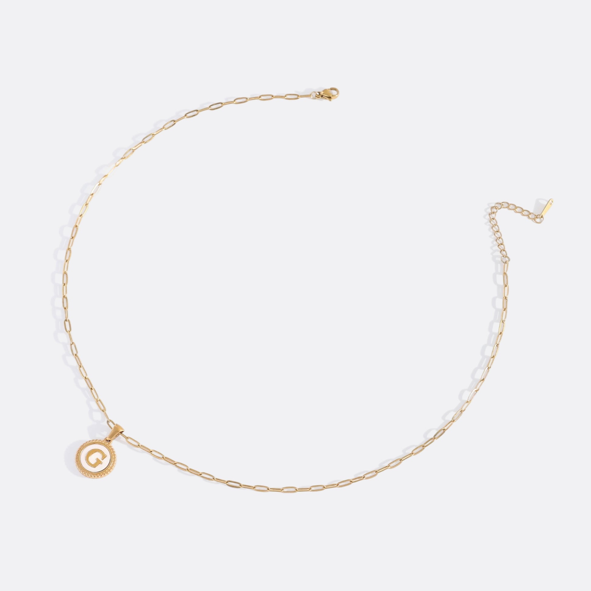 Collana con Lettera su Disco in Madreperla e Catena Paperclip