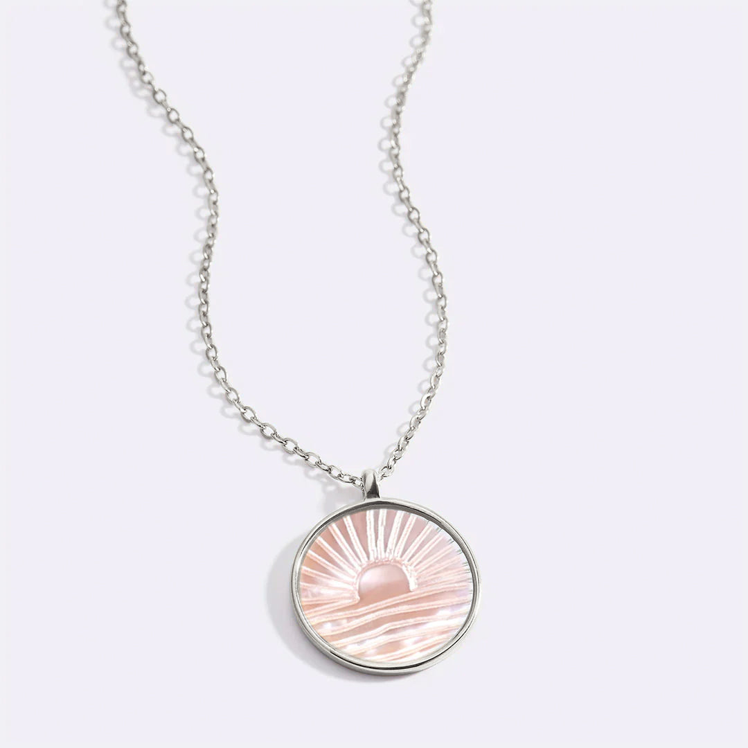Collana con pendente Alba di Madreperla
