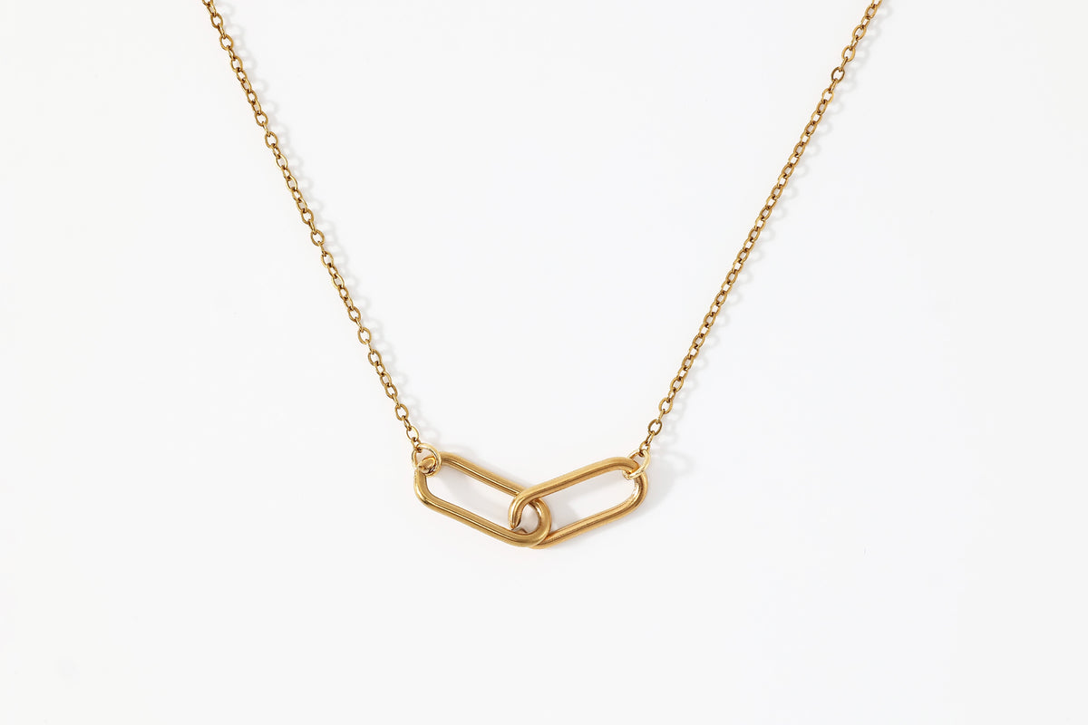 Oval Link Necklace in gold tone