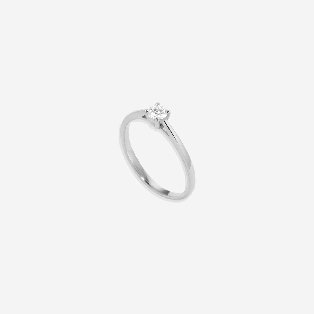 Solitaire Diamond Ring in 925 sterling silver