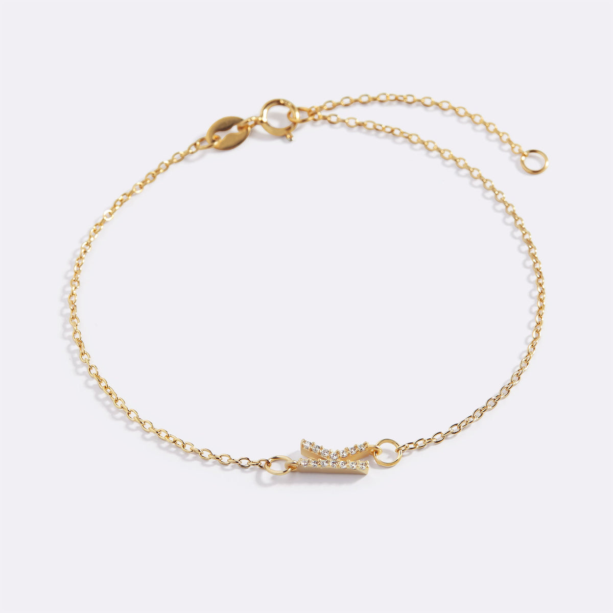 Das Skinny Diamond Initialenarmband