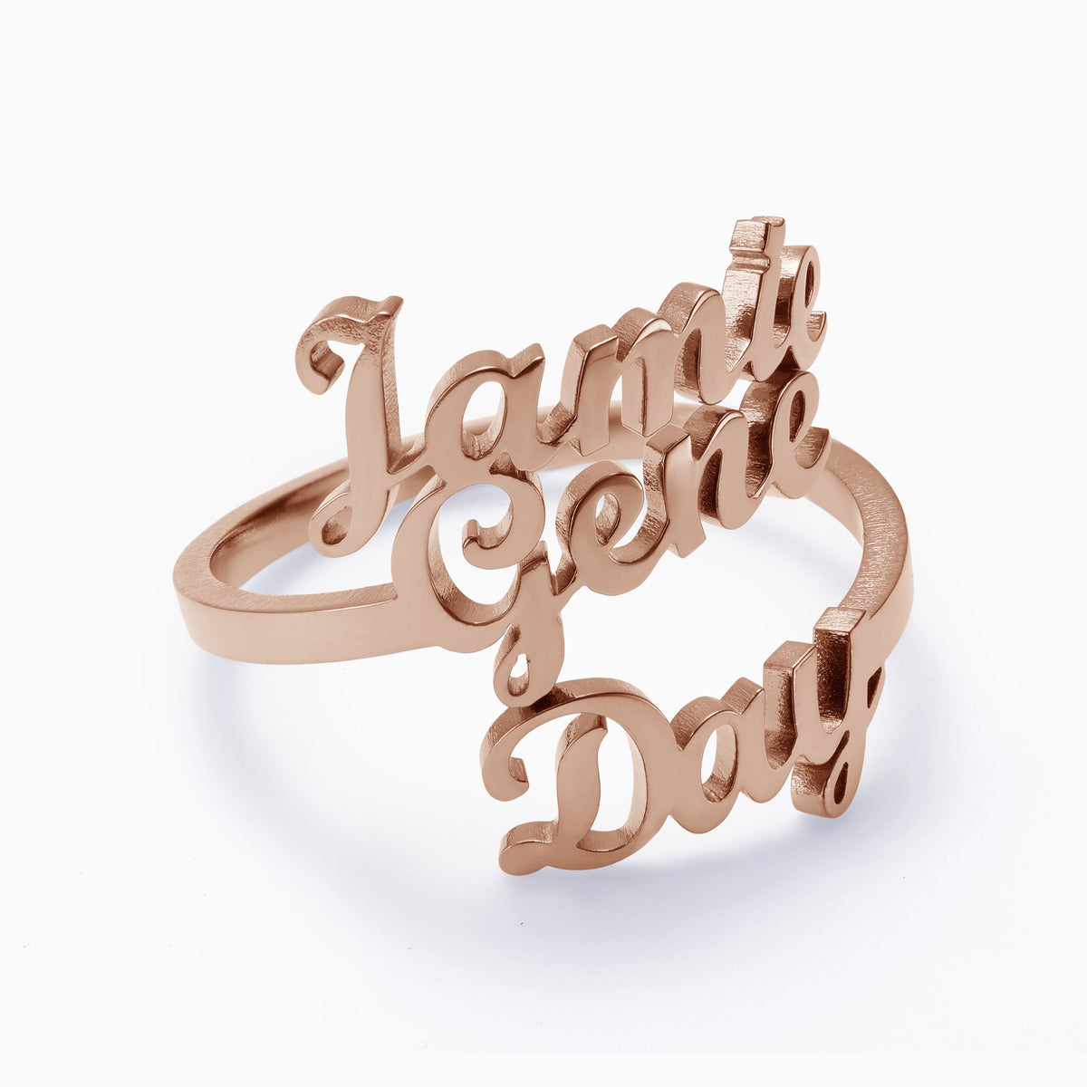 Anello con tre nomi
