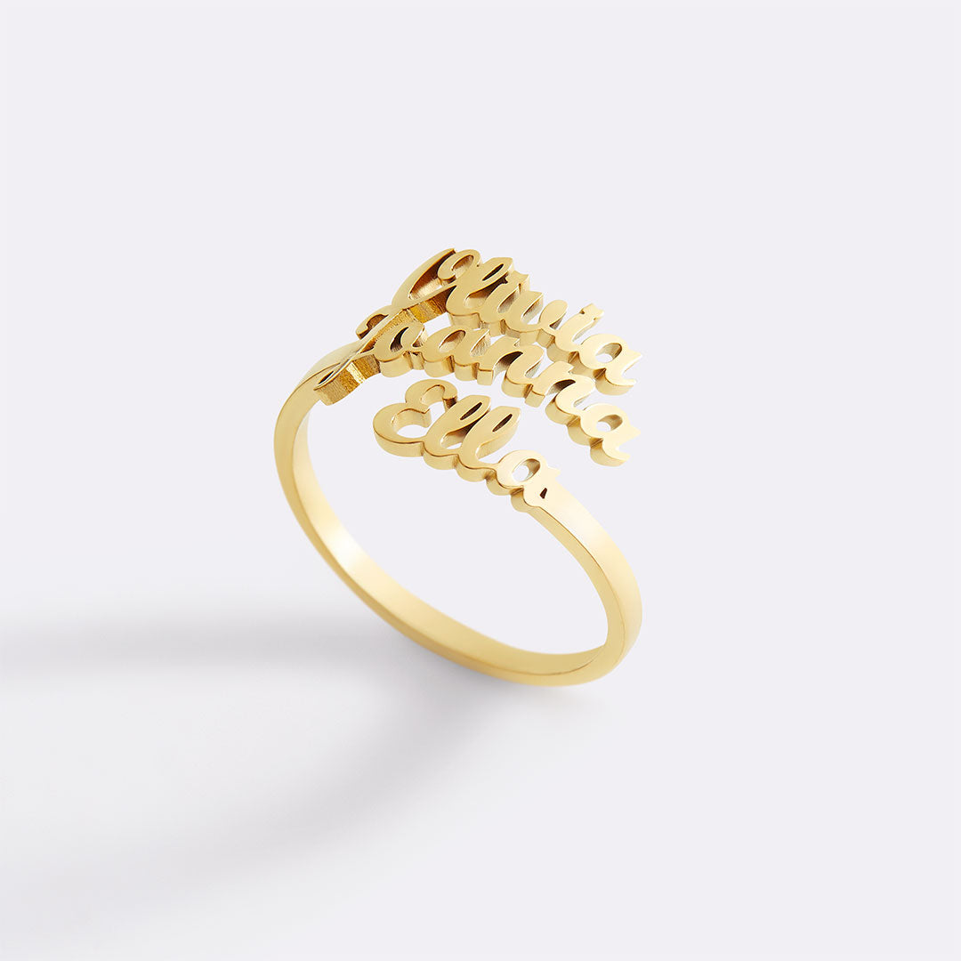 Anello con tre nomi