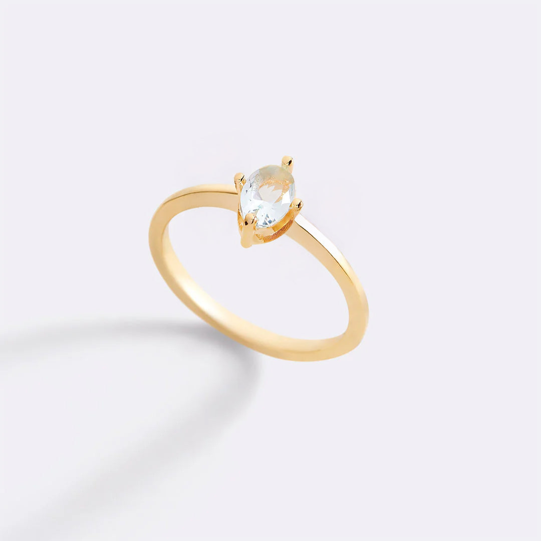 Geburtsstein-Ring im Marquise-Schliff