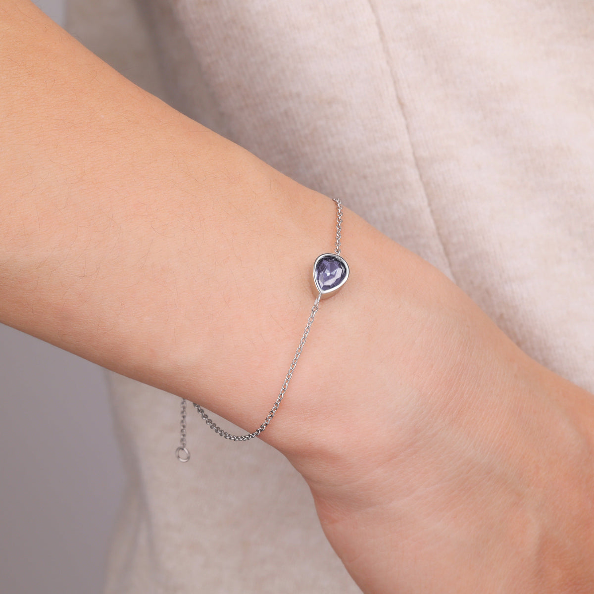 Teardrop Birthstone Bracelet in 925 sterling silver with February birthstone