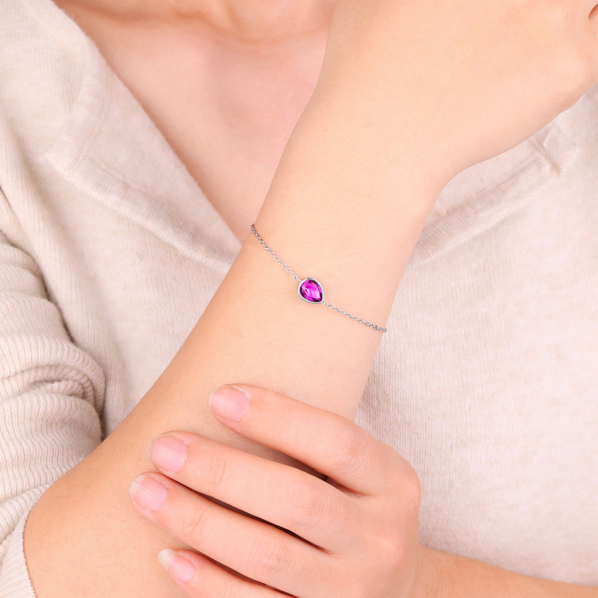 Teardrop Birthstone Bracelet in 925 sterling silver with July birthstone