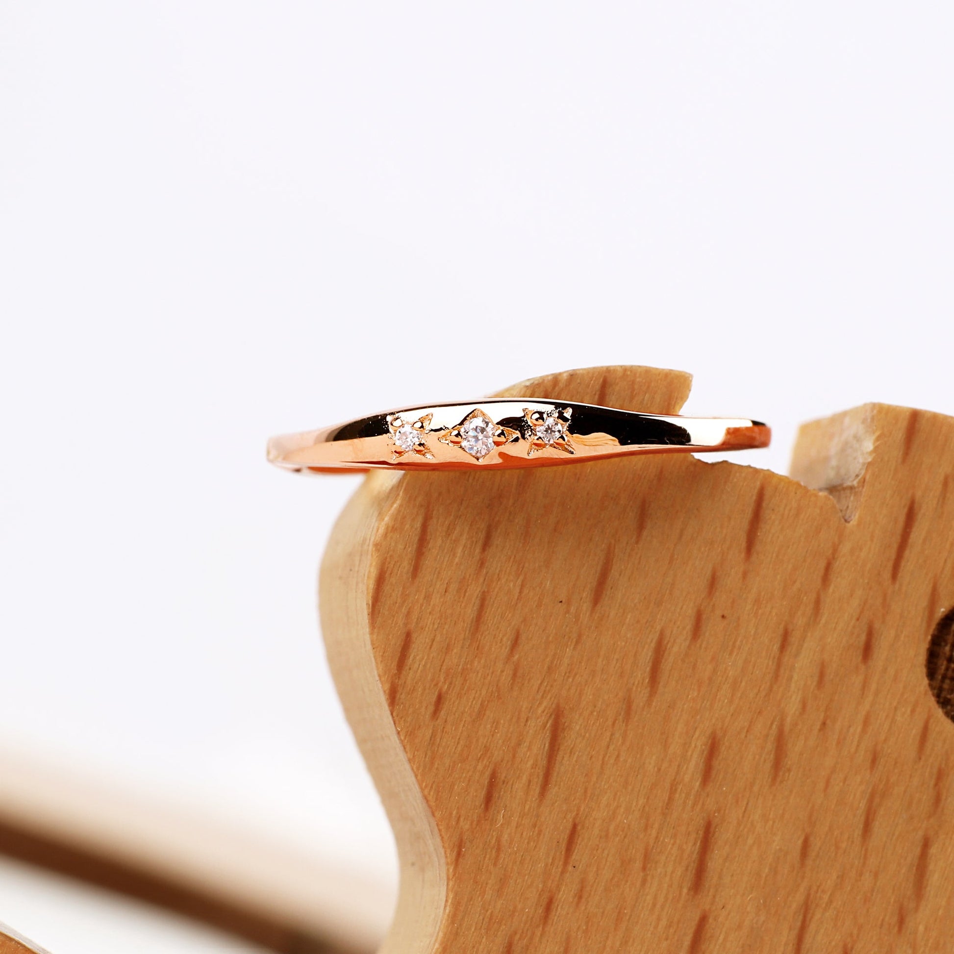 Fallen Stars Ring in rose gold tone