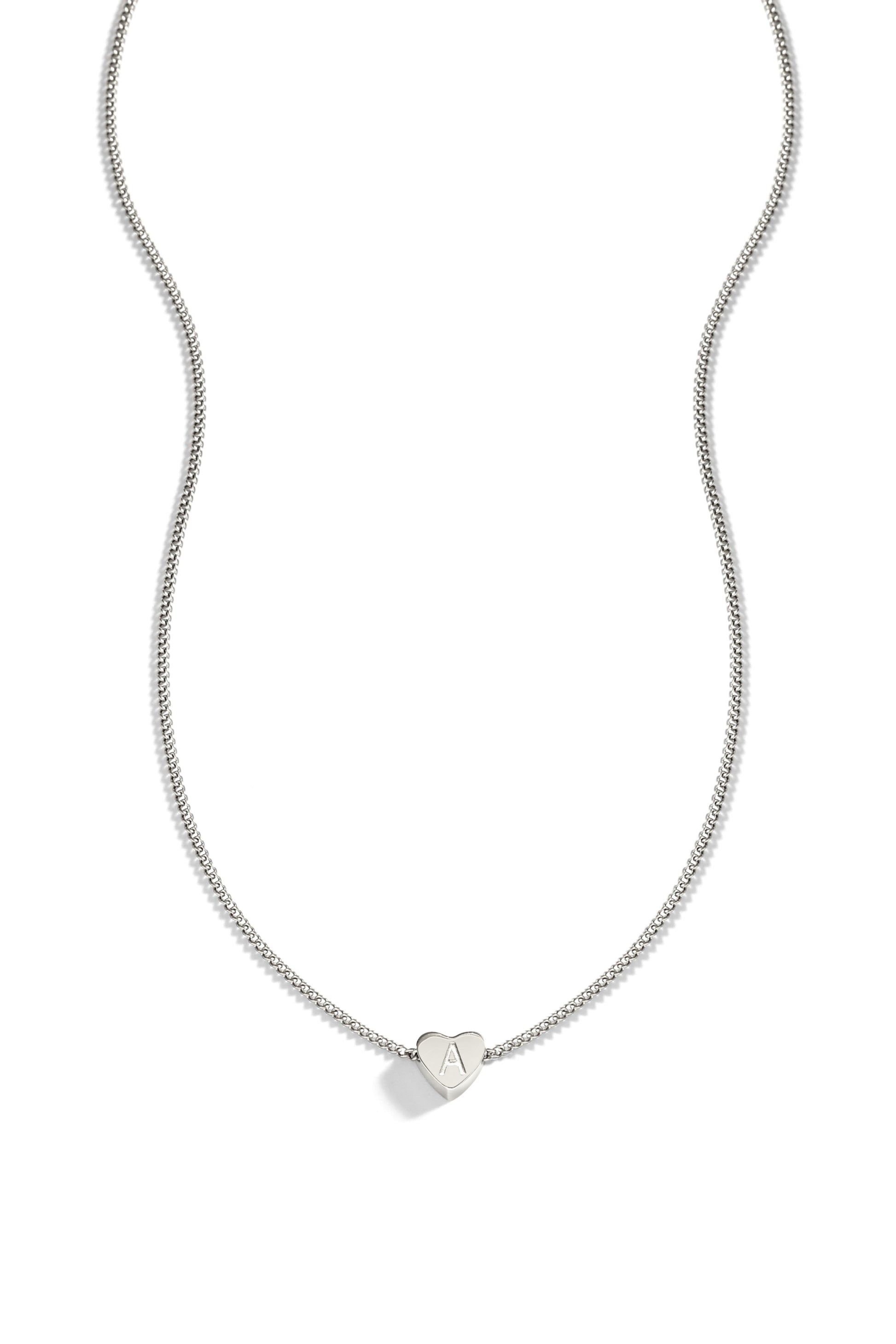 Collana iniziale a cuore impilabile delicata