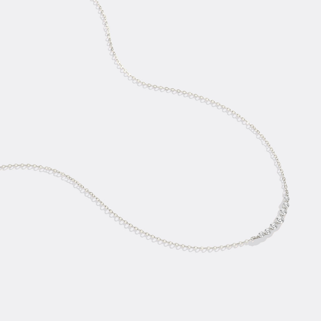 Klassische Arc-Diamant-Halskette