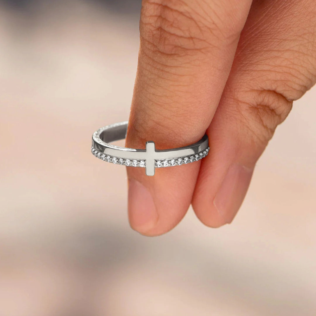 Lass Gott die Kontrolle haben Goldenes Kreuz Ring