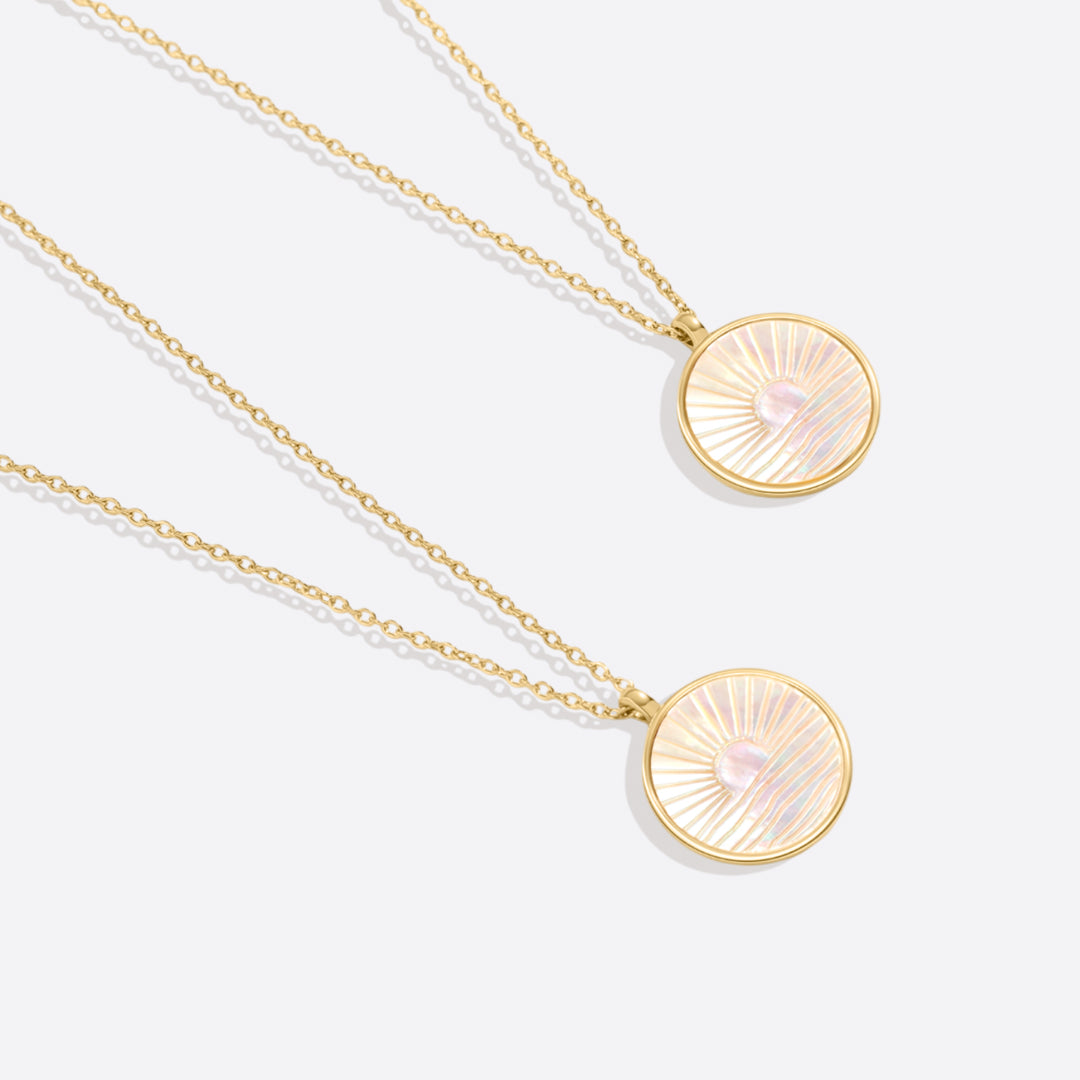 Collana con pendente Alba di Madreperla