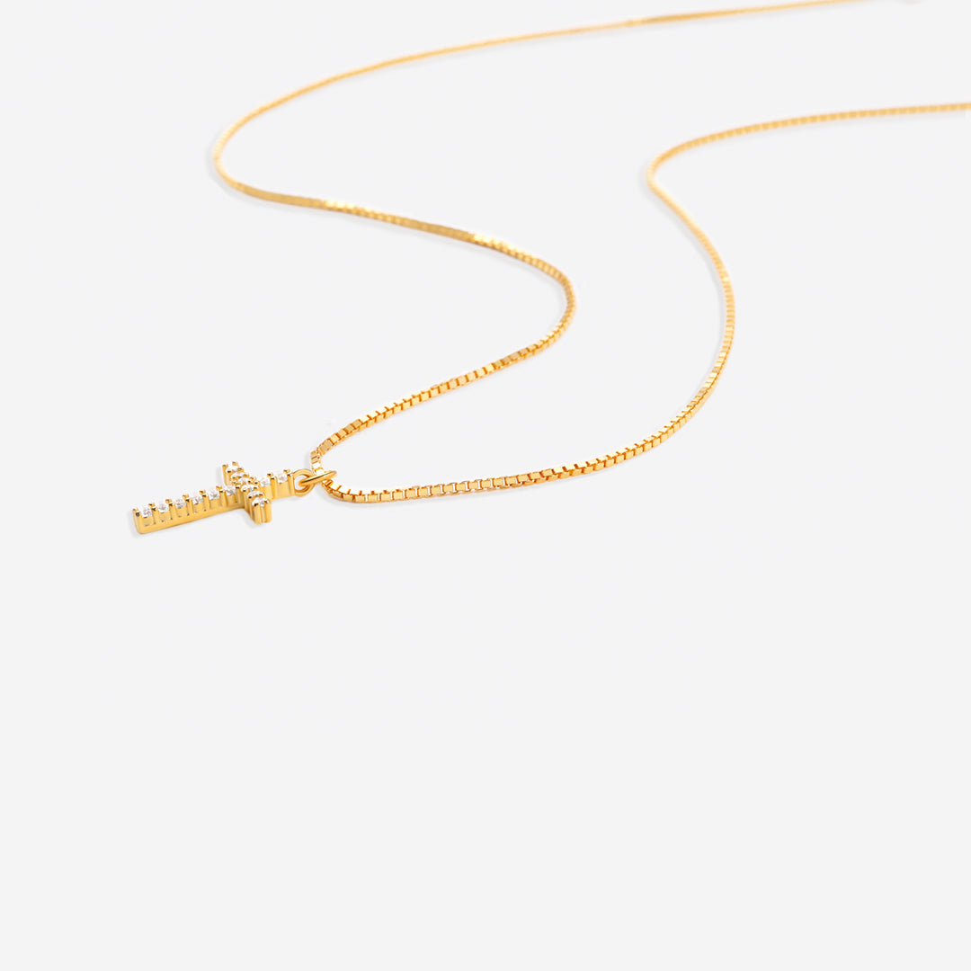 Halskette mit Pavé-Kreuzanhänger