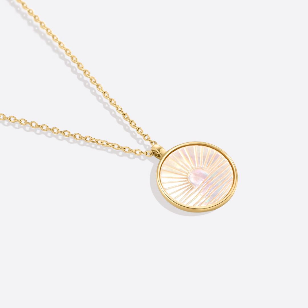 Collana con pendente Alba di Madreperla