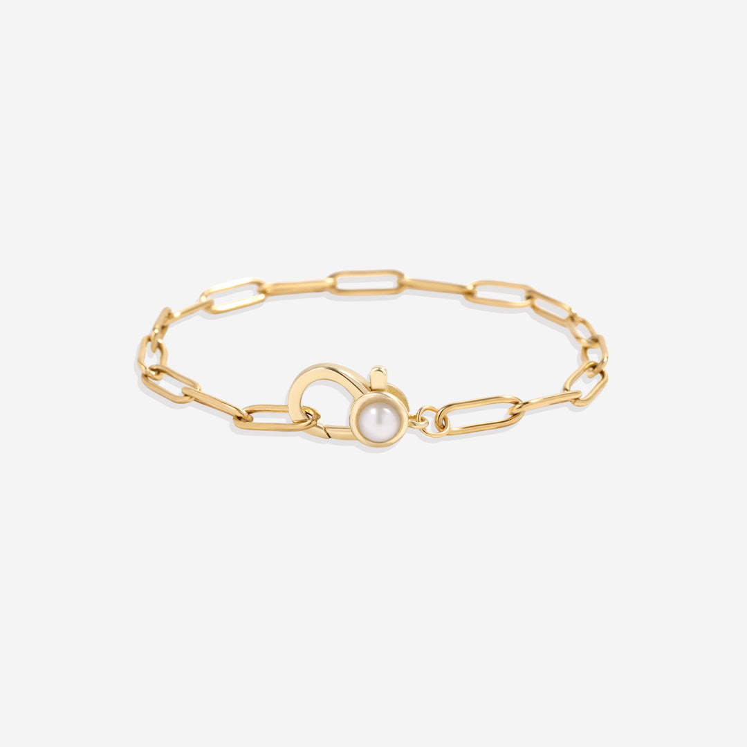 Bracciale paperclip con accento di perla