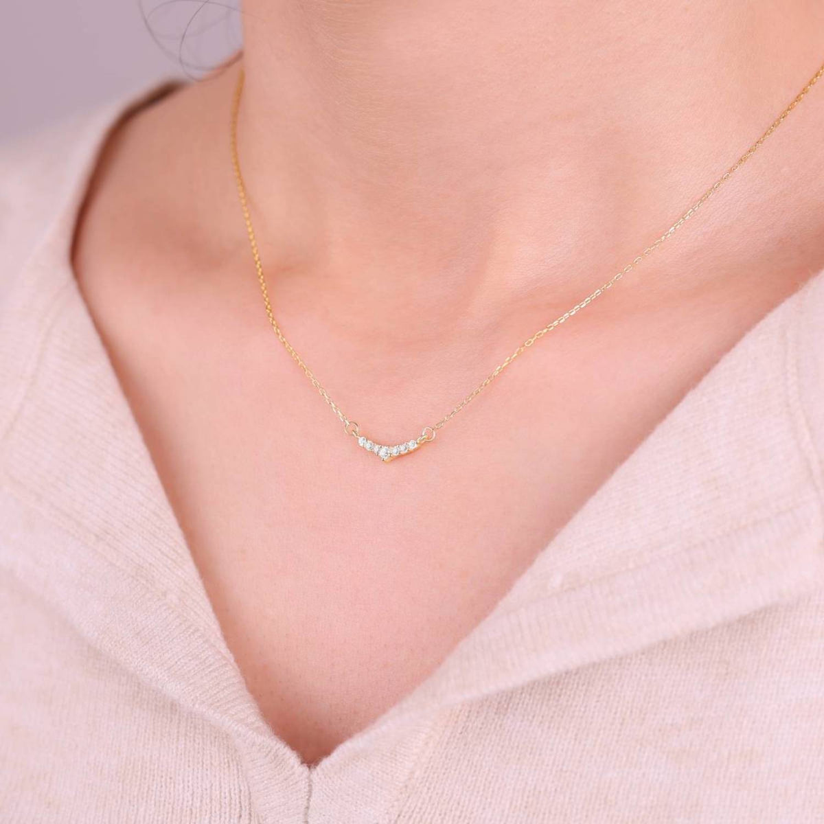 Gebogene Diamant-Halskette