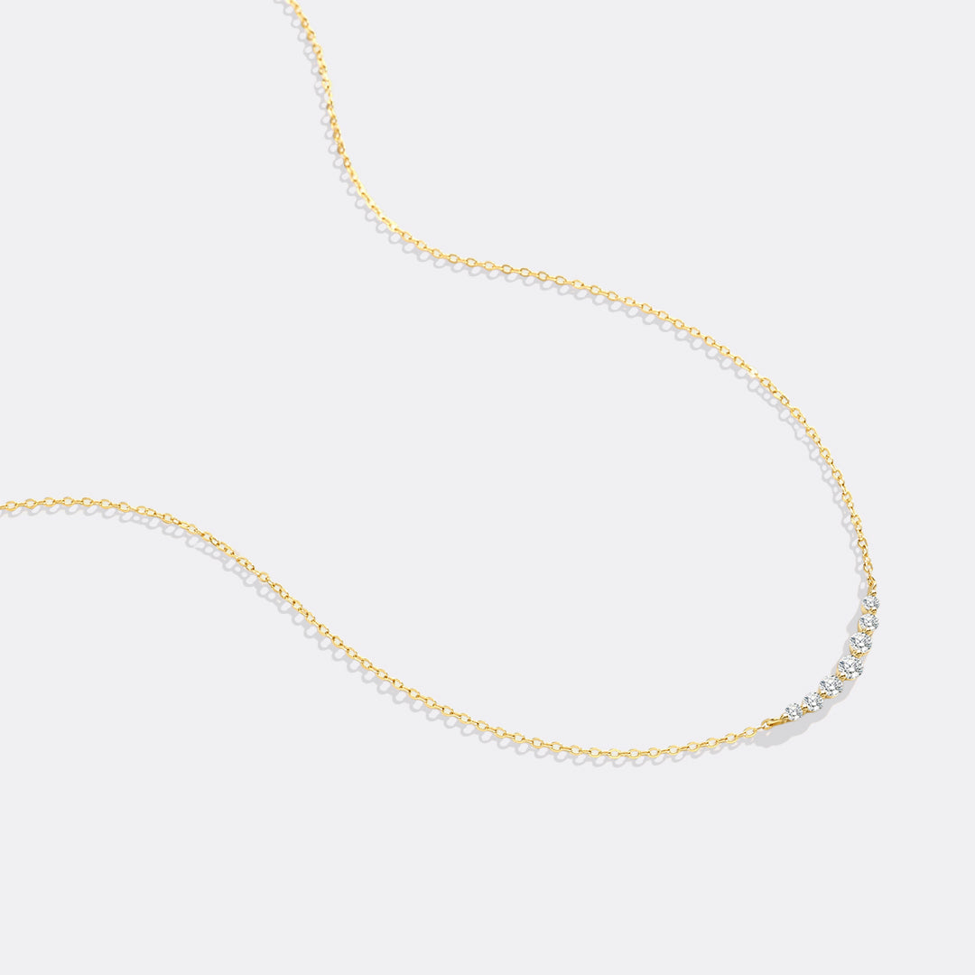Klassische Arc-Diamant-Halskette