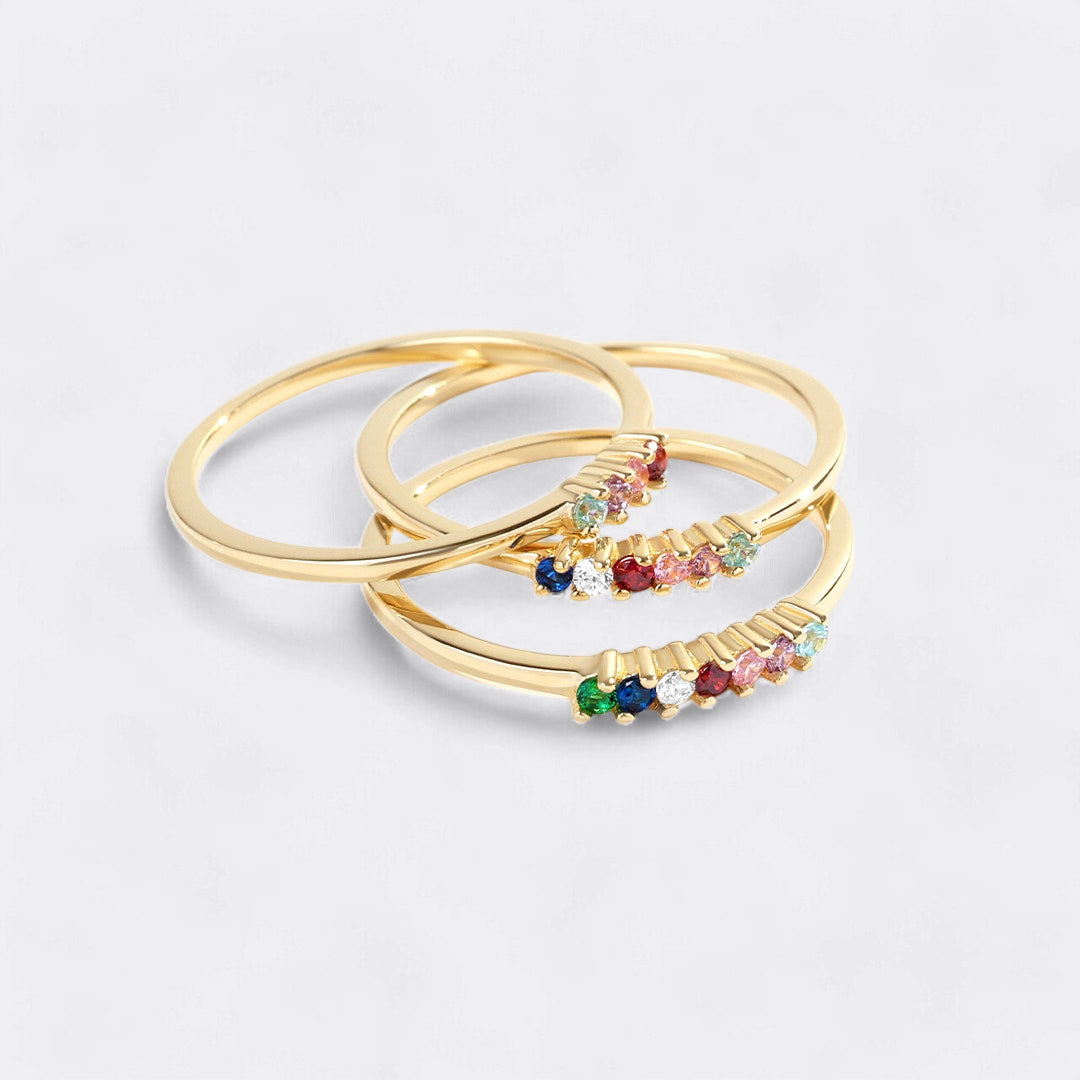 Personalisierter zierlicher Geburtssteinring