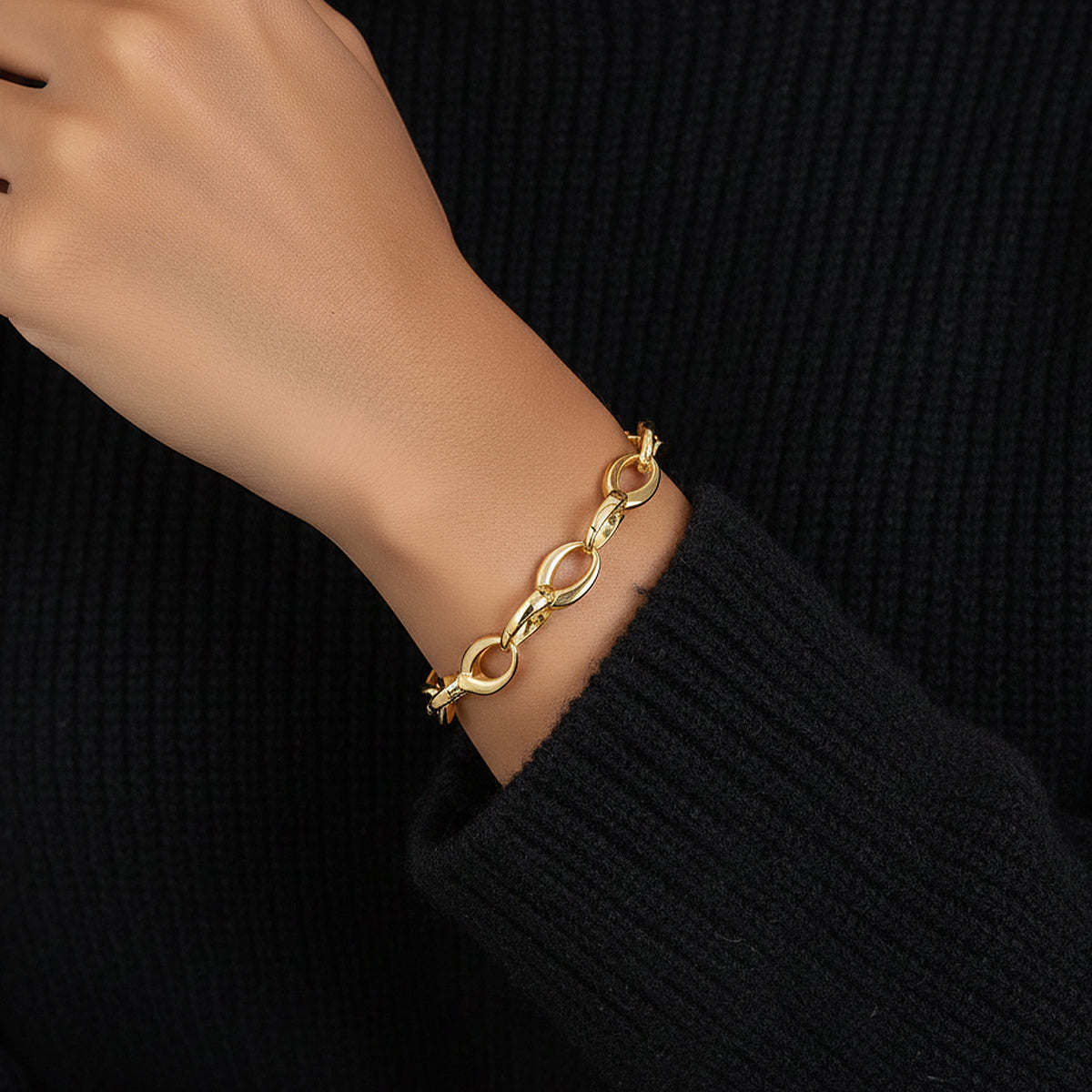 Kühnes Armband mit Kabelketten-Anhänger
