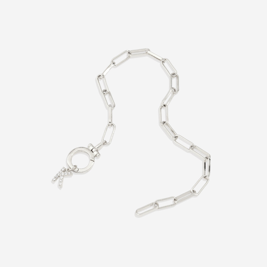 Mintfarbenes Büroklammer-Armband mit Pavé-Initialen-Anhänger