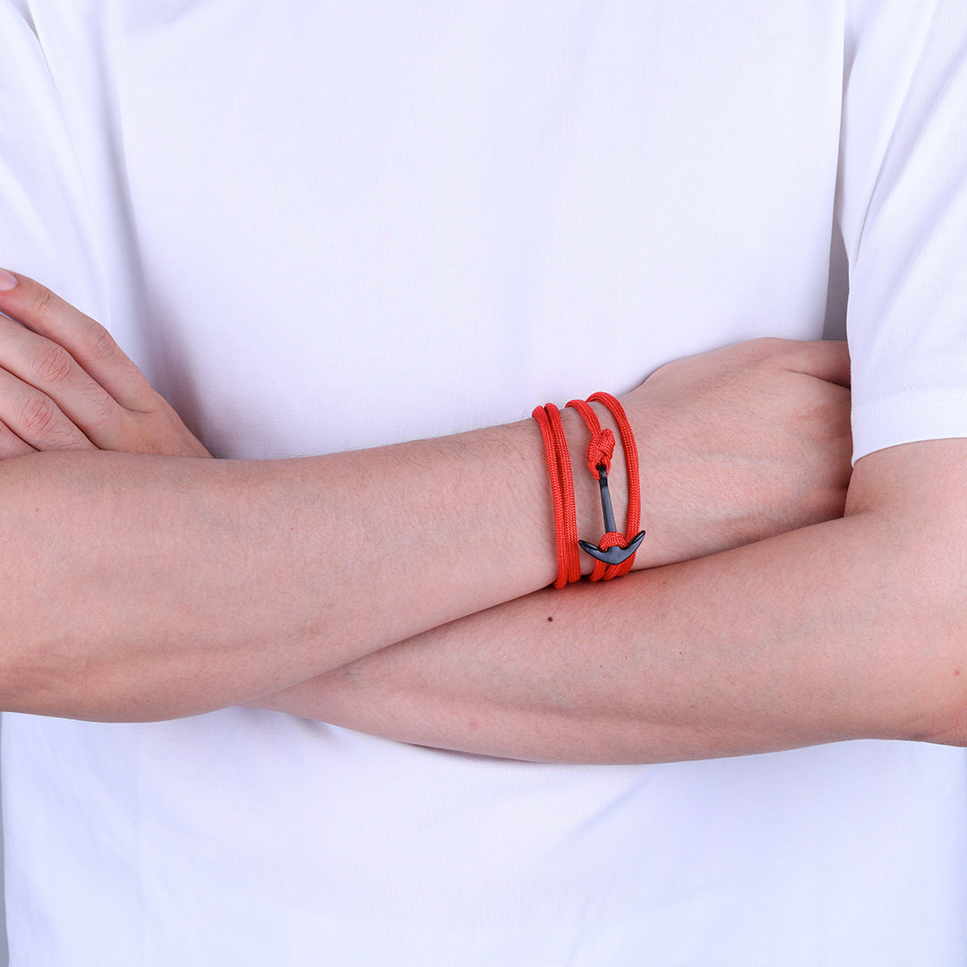 Bracciale con cordino infinito