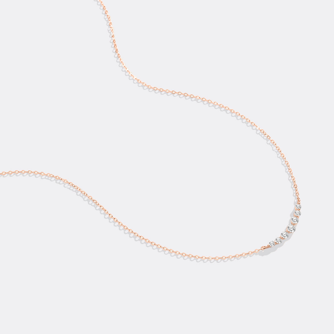 Klassische Arc-Diamant-Halskette