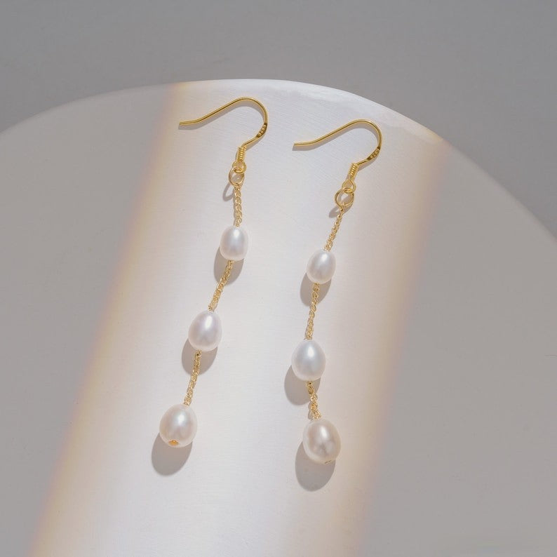 Freshwater Pearl Drop Earrings in gold tone