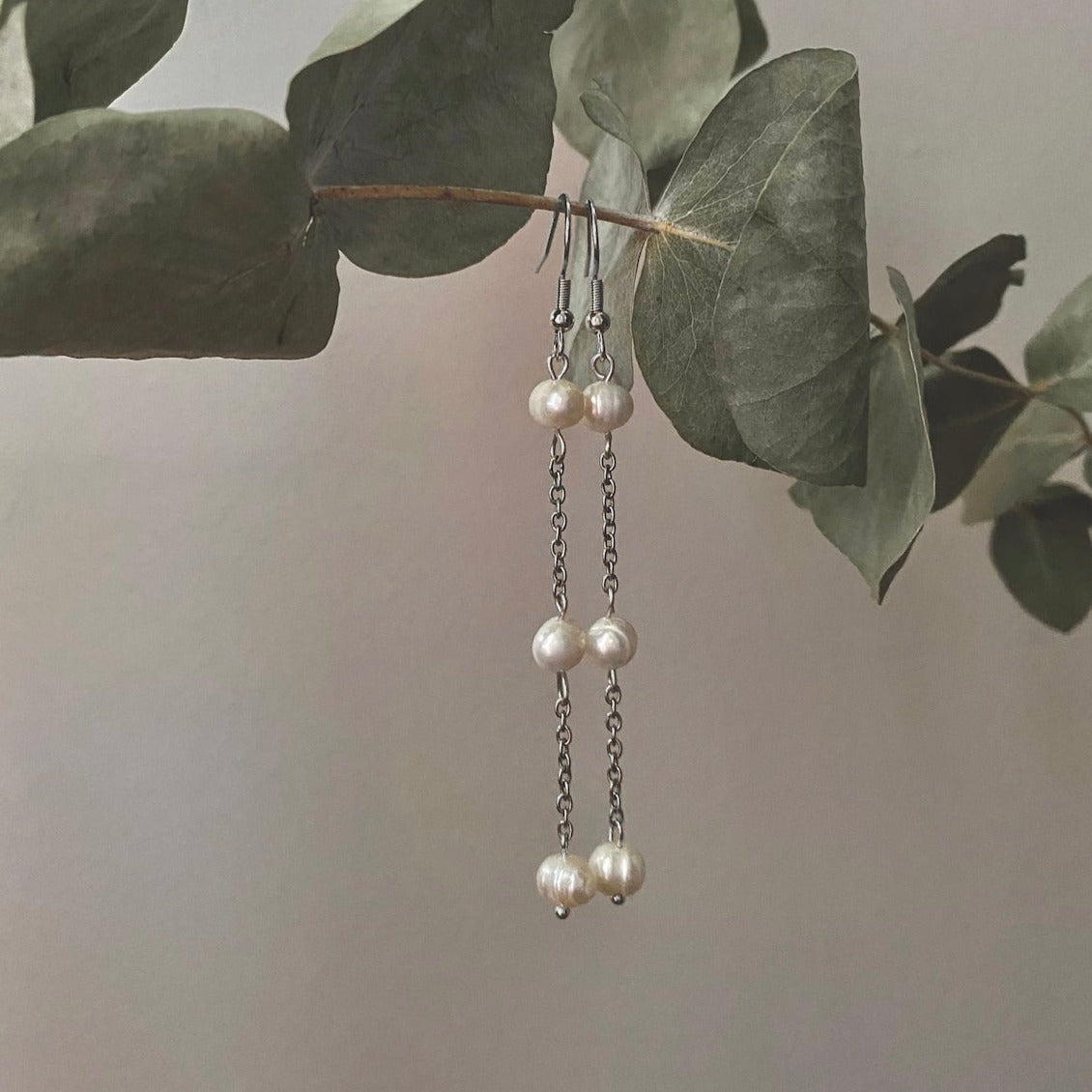 Freshwater Pearl Drop Earrings in 925 sterling silver