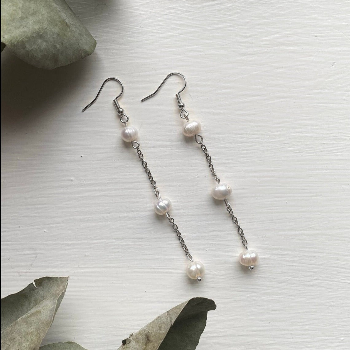 Freshwater Pearl Drop Earrings in 925 sterling silver