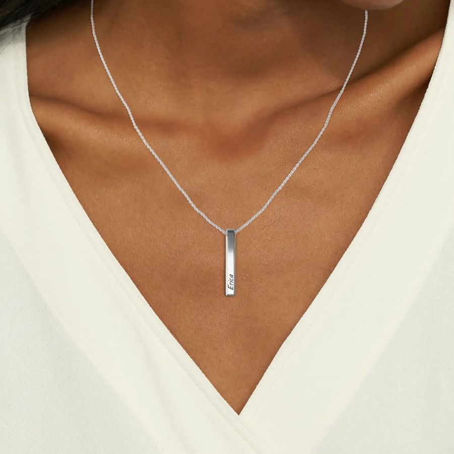 Muse Pillar Bar Necklace in 925 sterling silver