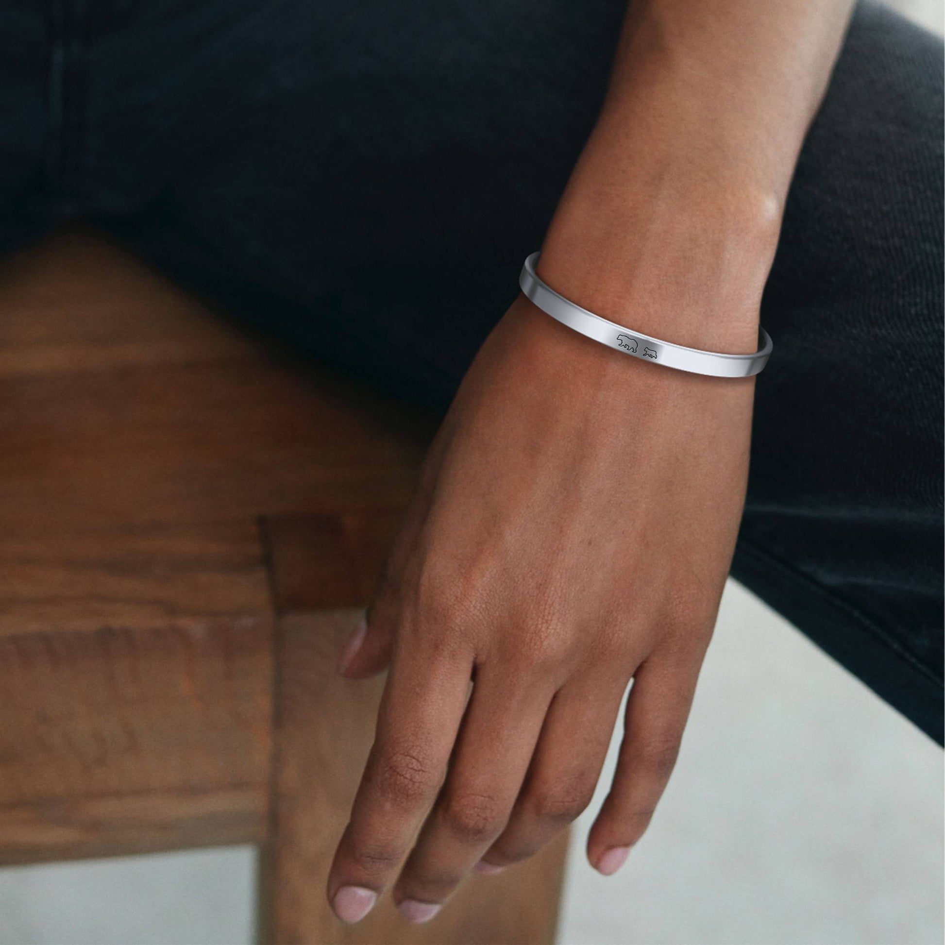 Mama Bear & Her Baby Bears Engraved Cuff Bracelet in 925 sterling silver