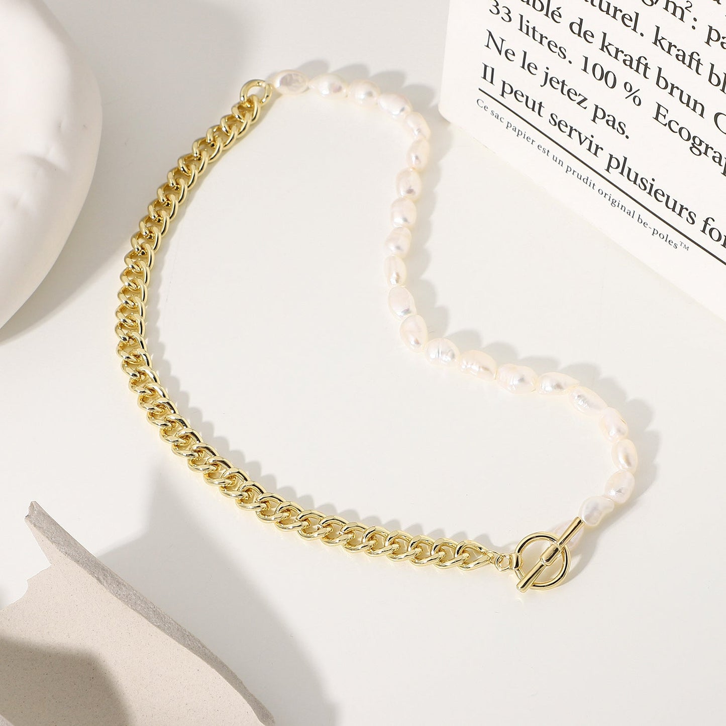 Perlenkette mit teils Kette
