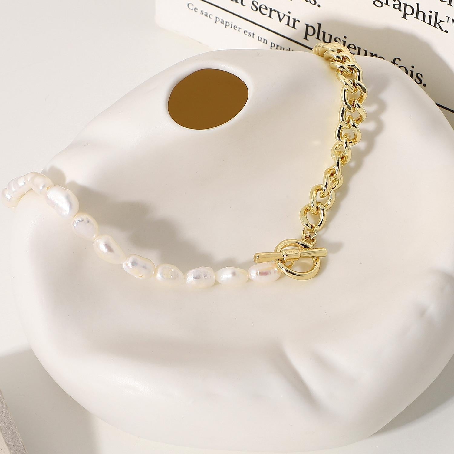 Perlenkette mit teils Kette