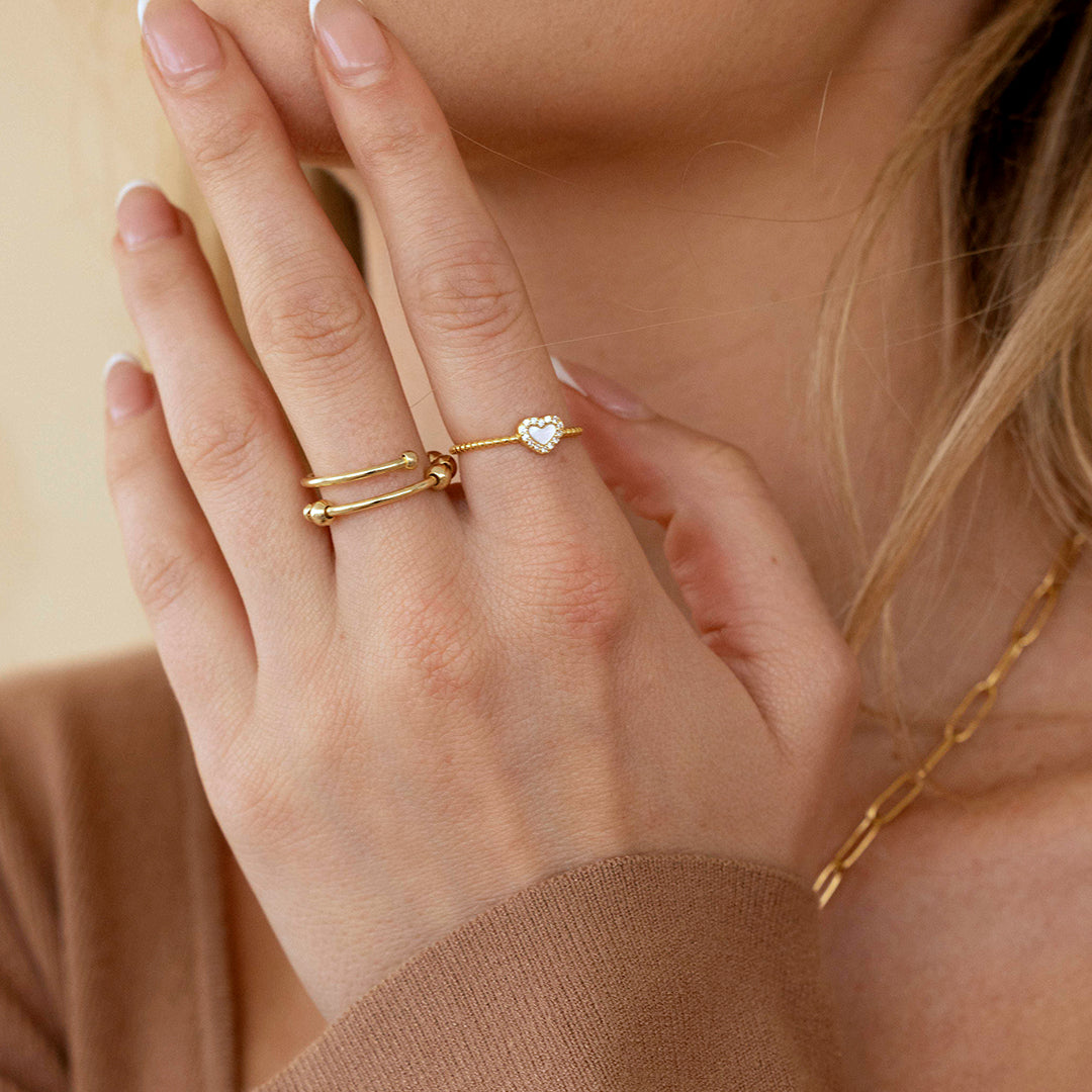Anello a Fascia con Cuore in Gemma Minuscola