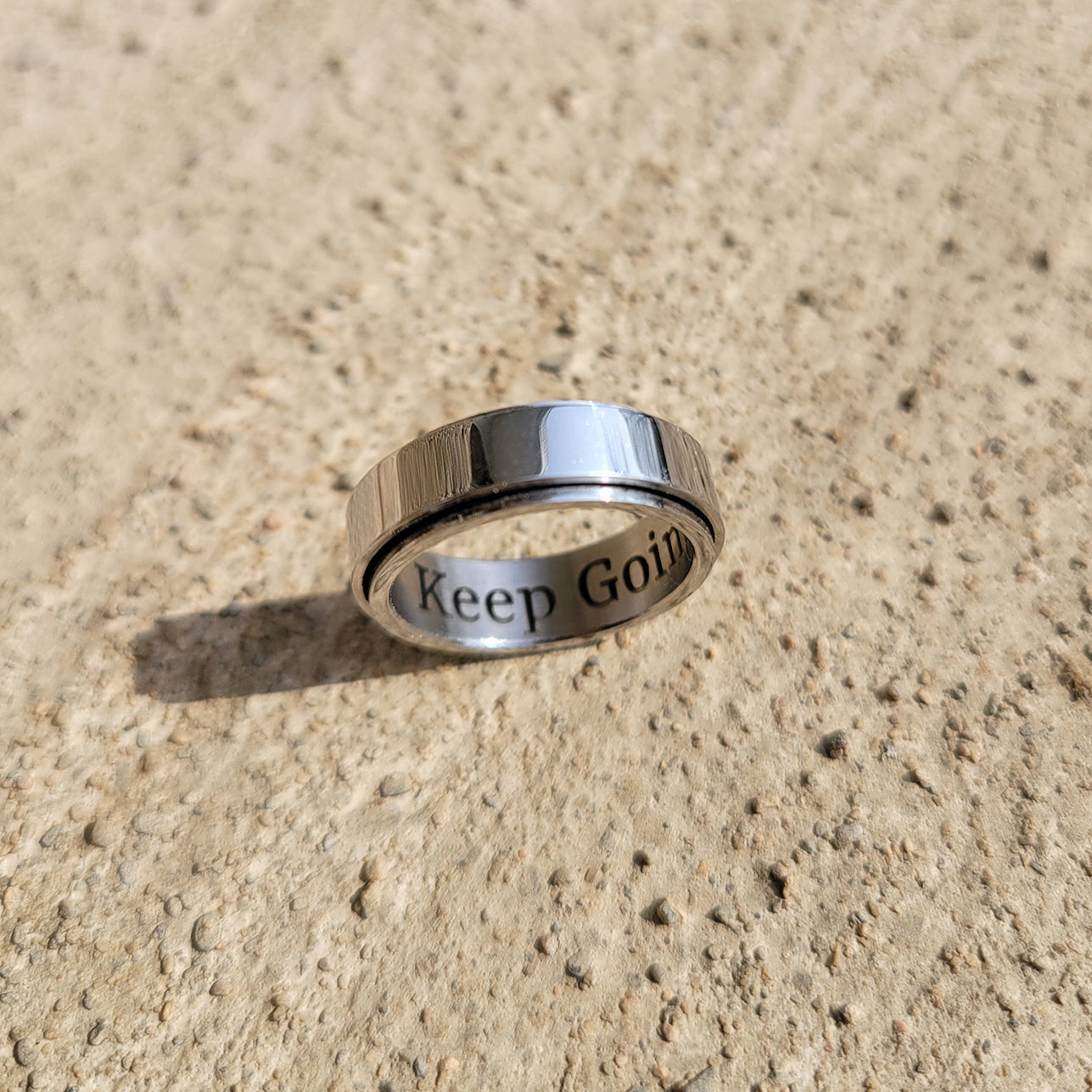 Personalisierter klassischer Fidget-Ring mit Blöcken