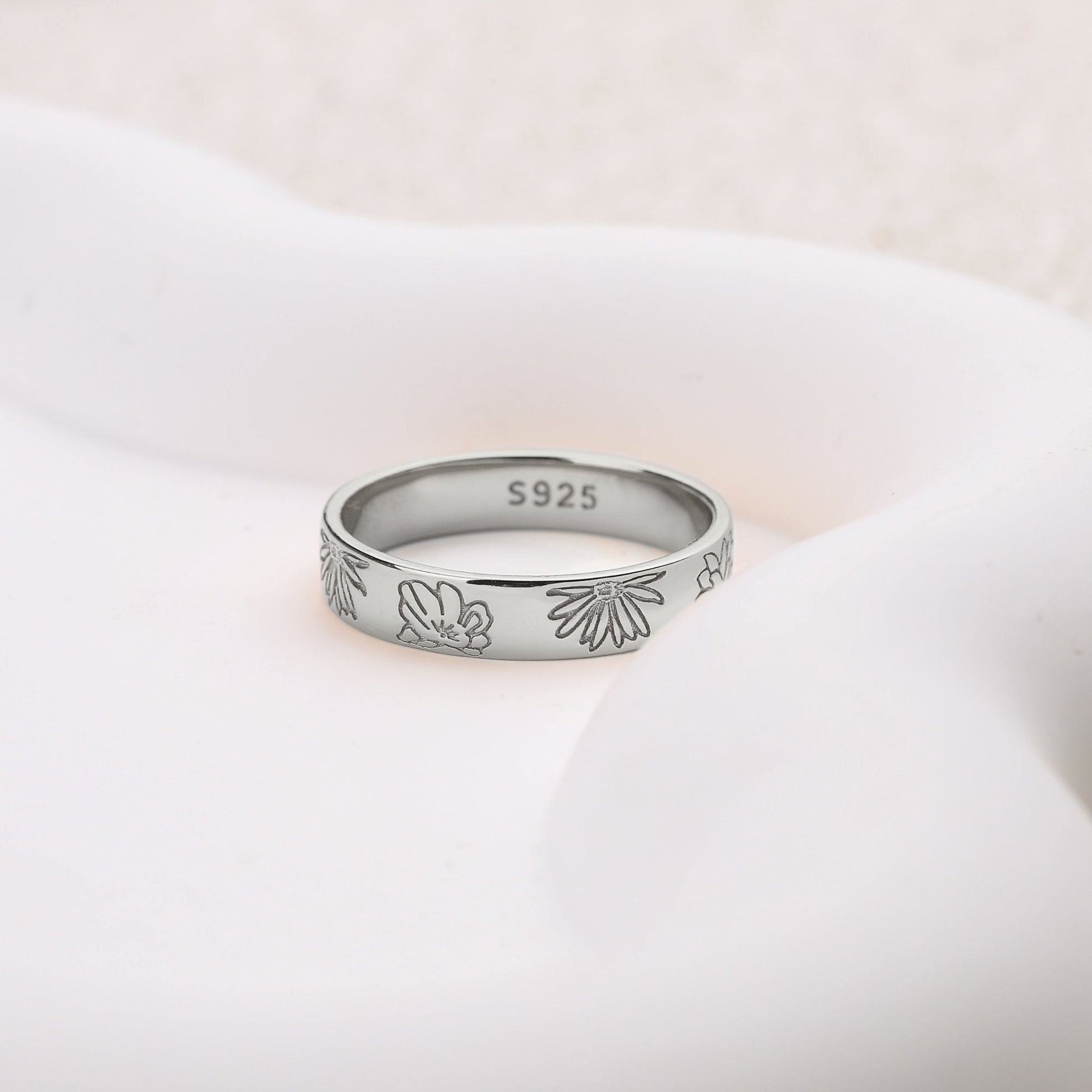 Personalized Stamped Flower Ring in 925 sterling silver