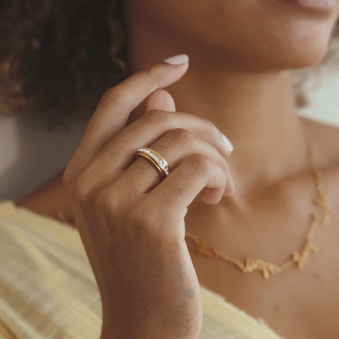 Crystal Statement Spinning Fidget Ring