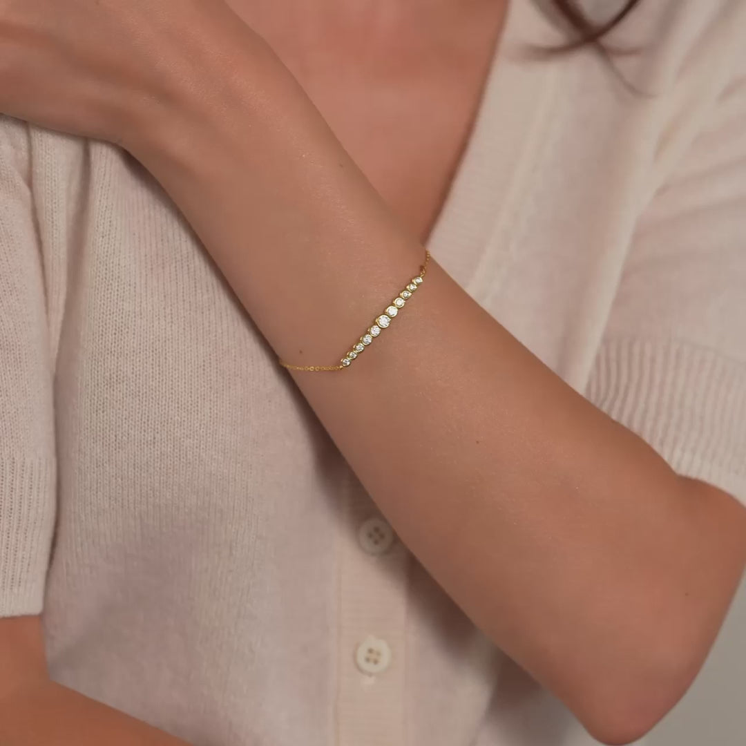Graduated Bezel Bracelet