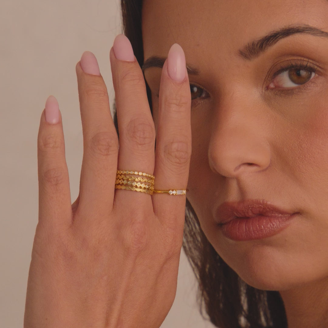 Dainty Gold Mini Ring Set