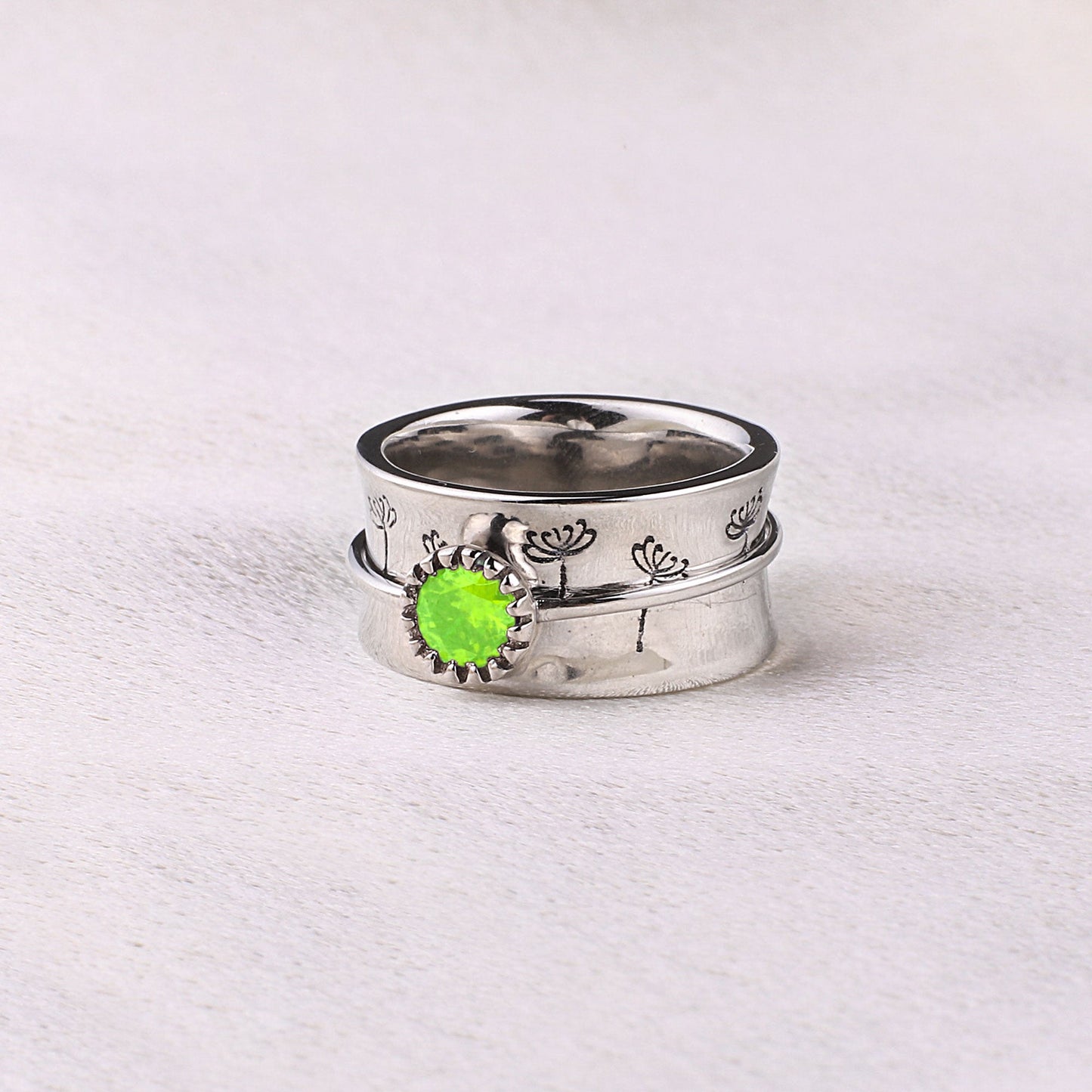 Silver Dandelion Birthstone Spinning Fidget Ring with August birthstone
