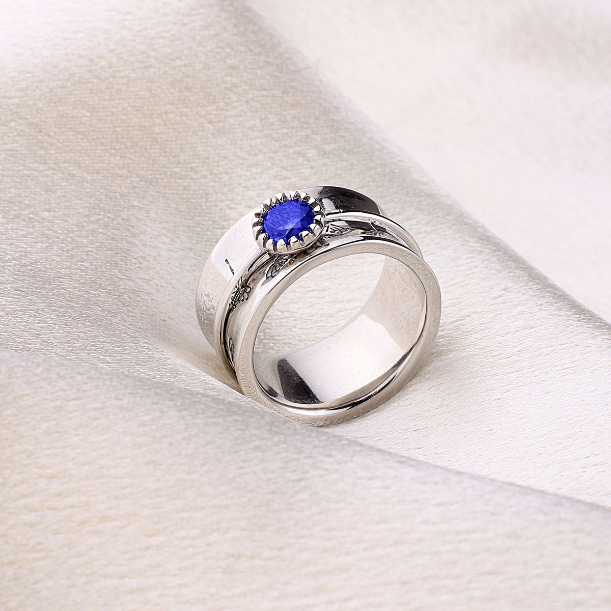 Silver Dandelion Birthstone Spinning Fidget Ring with September birthstone