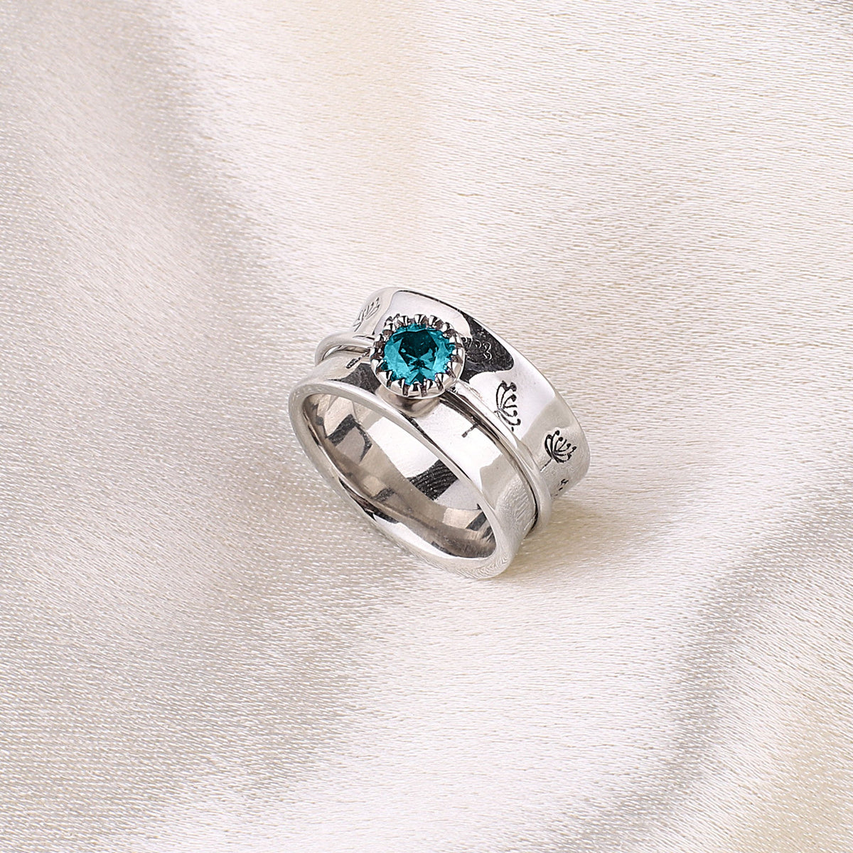 Silver Dandelion Birthstone Spinning Fidget Ring with March birthstone