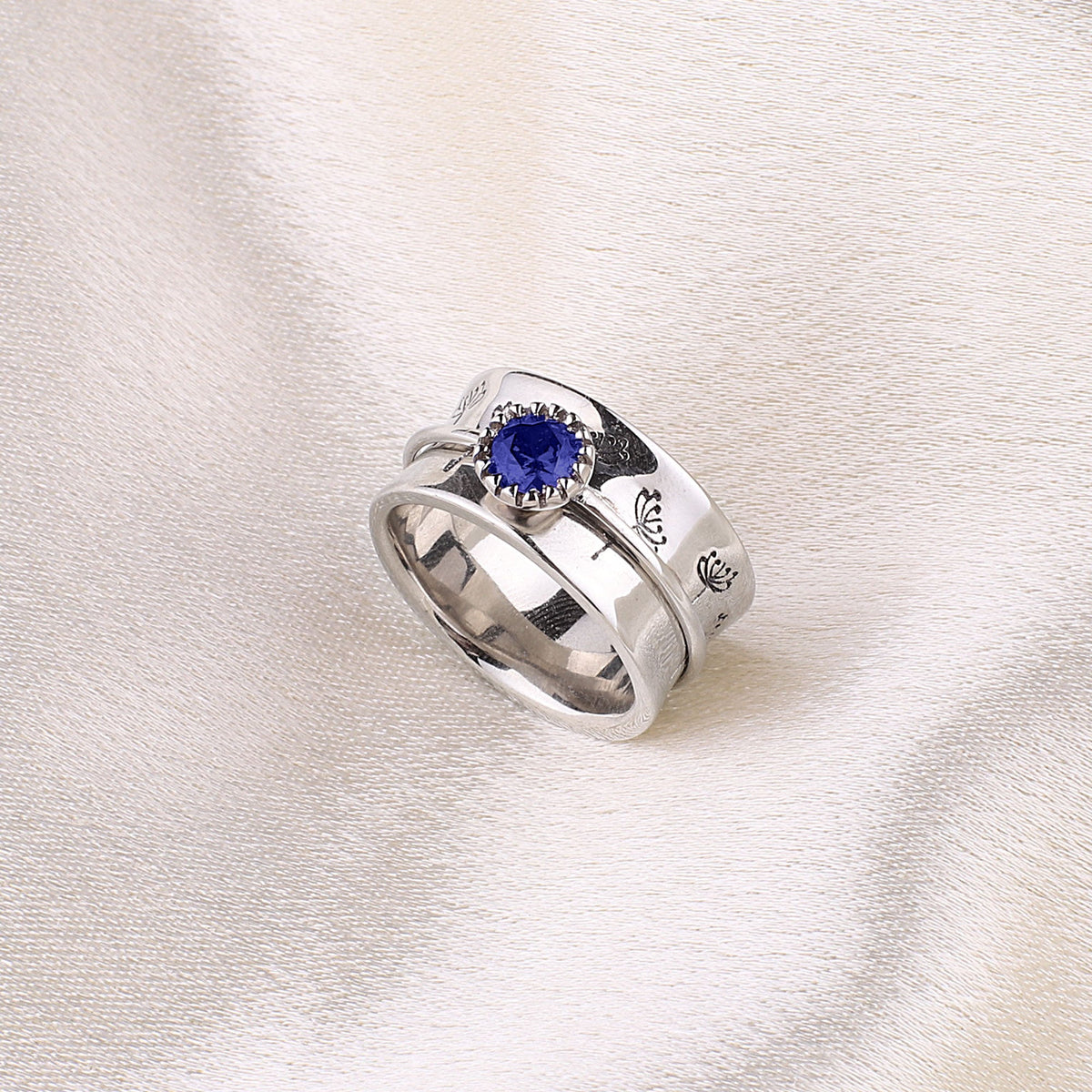 Silver Dandelion Birthstone Spinning Fidget Ring with September birthstone