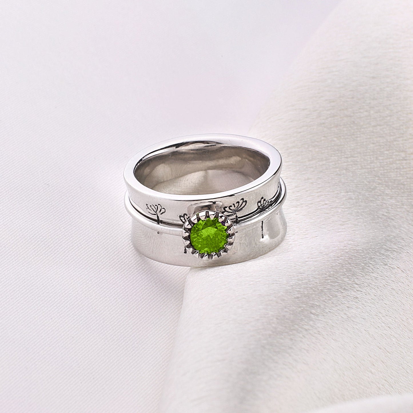 Silver Dandelion Birthstone Spinning Fidget Ring with August birthstone