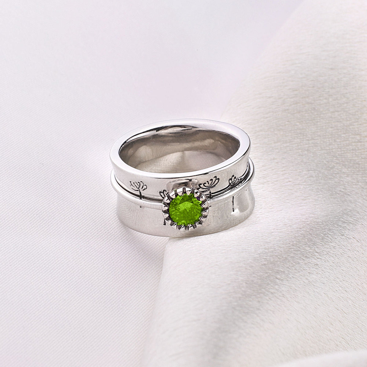 Silver Dandelion Birthstone Spinning Fidget Ring with August birthstone