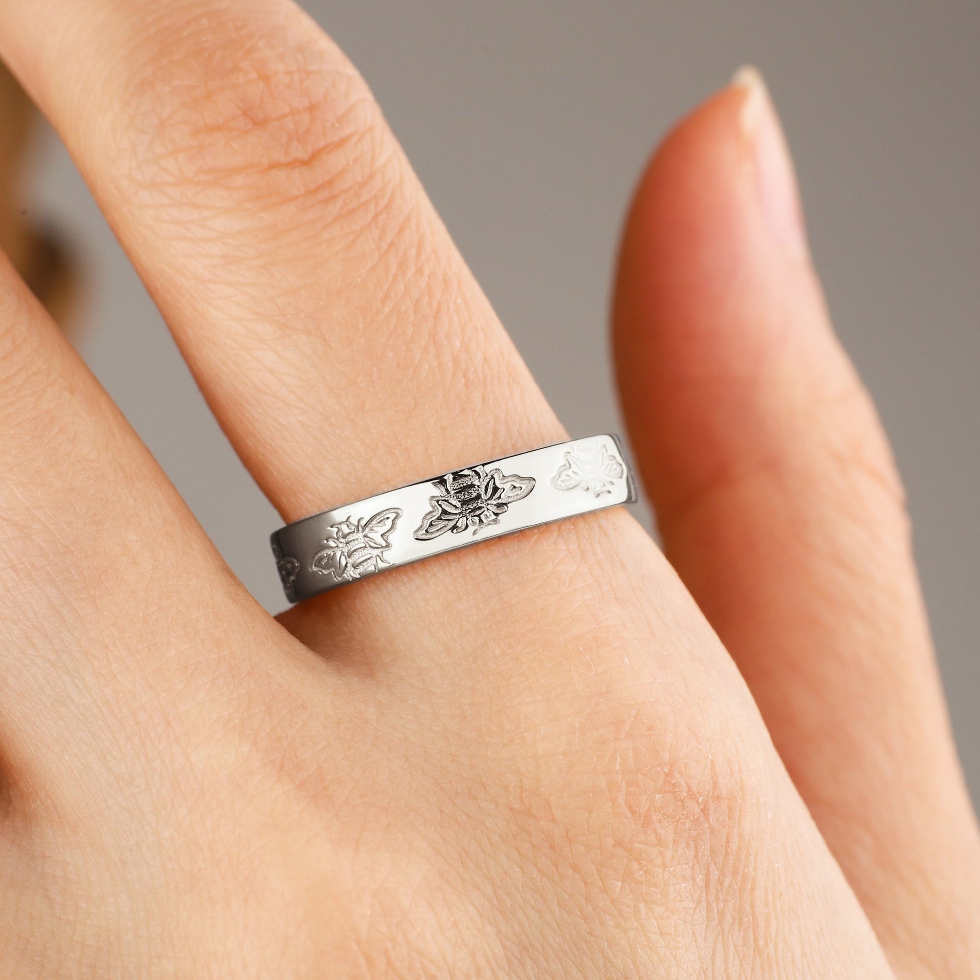 Stamped Honey Bee Band in 925 sterling silver